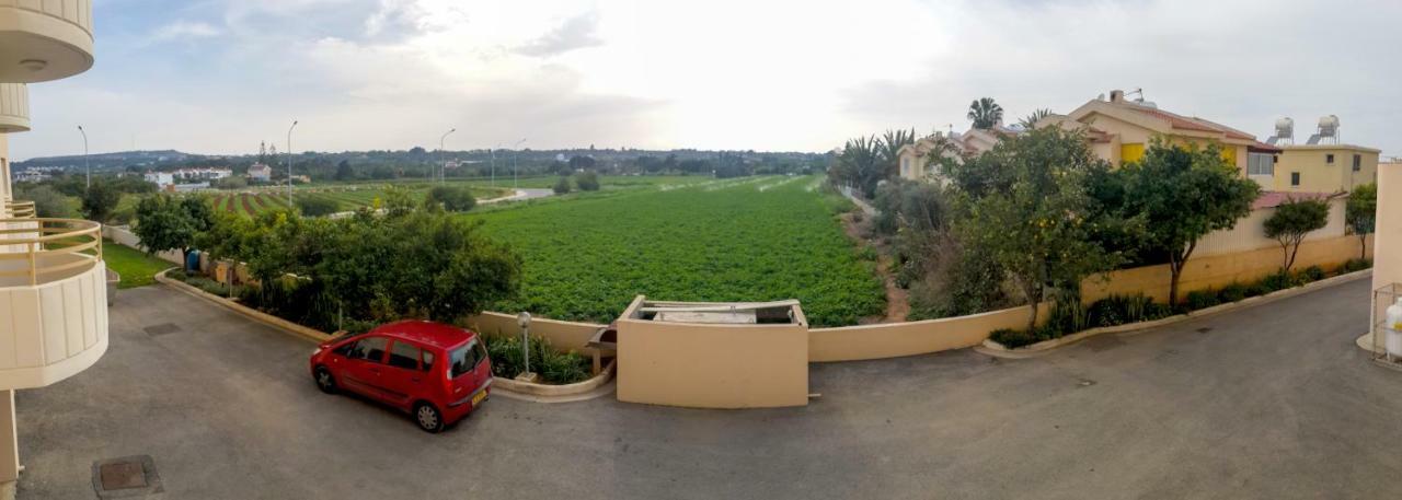 Apartment Nearby Golden Coast Протарас Екстериор снимка